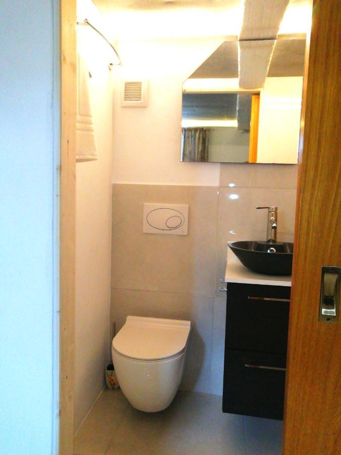 Kleines Studio Im Eichenwaeldchen, 1 Zimmer Kueche Bad Friedrichsgrun 外观 照片