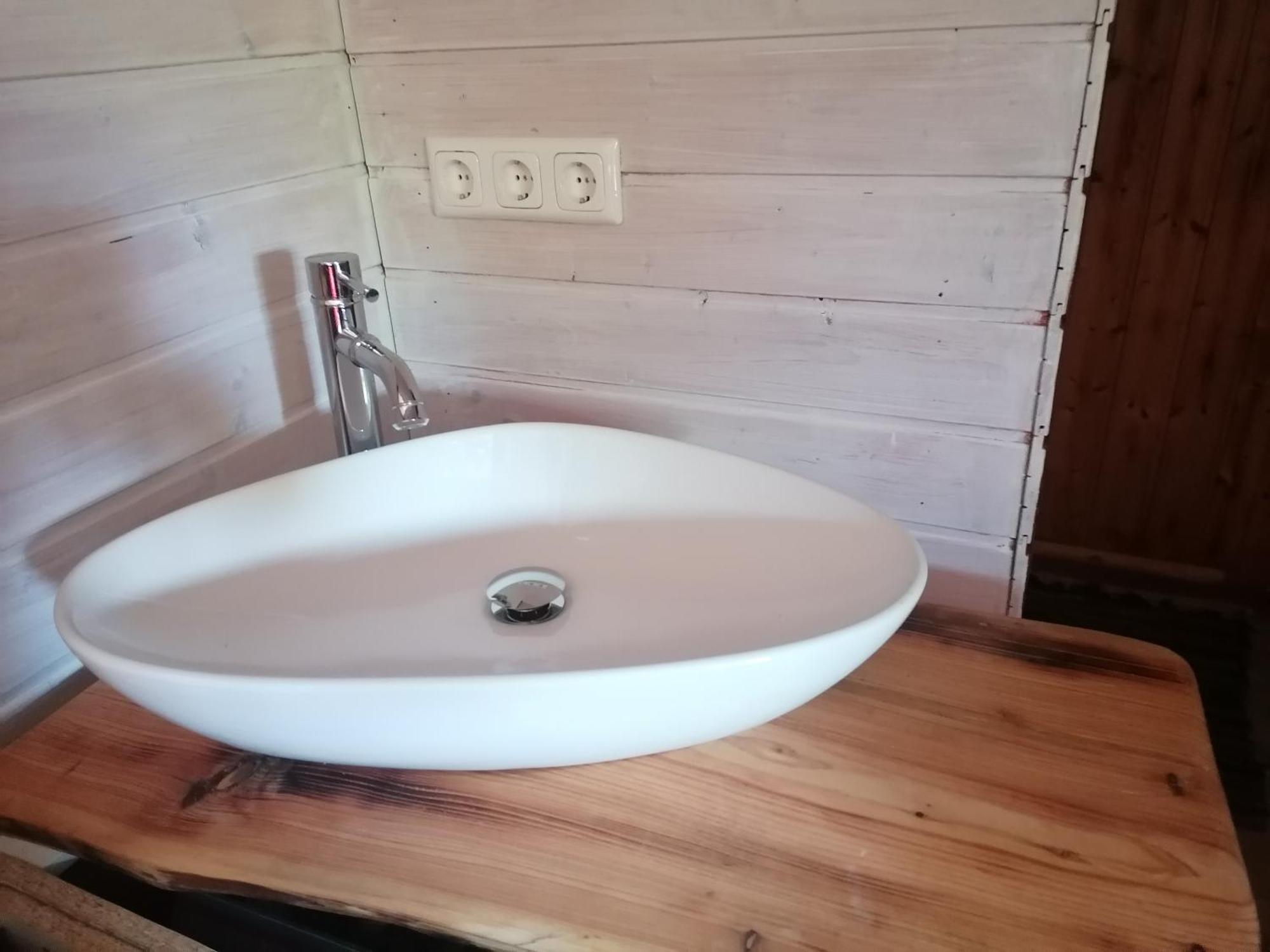 Kleines Studio Im Eichenwaeldchen, 1 Zimmer Kueche Bad Friedrichsgrun 外观 照片